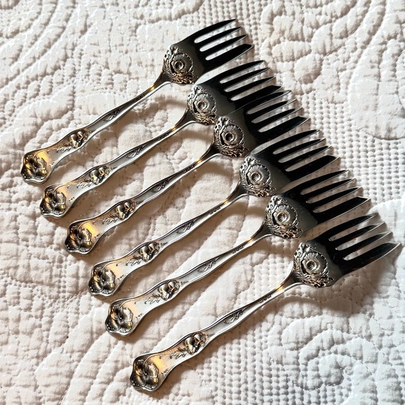 R & B “Poppy” Silverplate Fork Circa 1914 Set of 6 - Picture 5 of 7